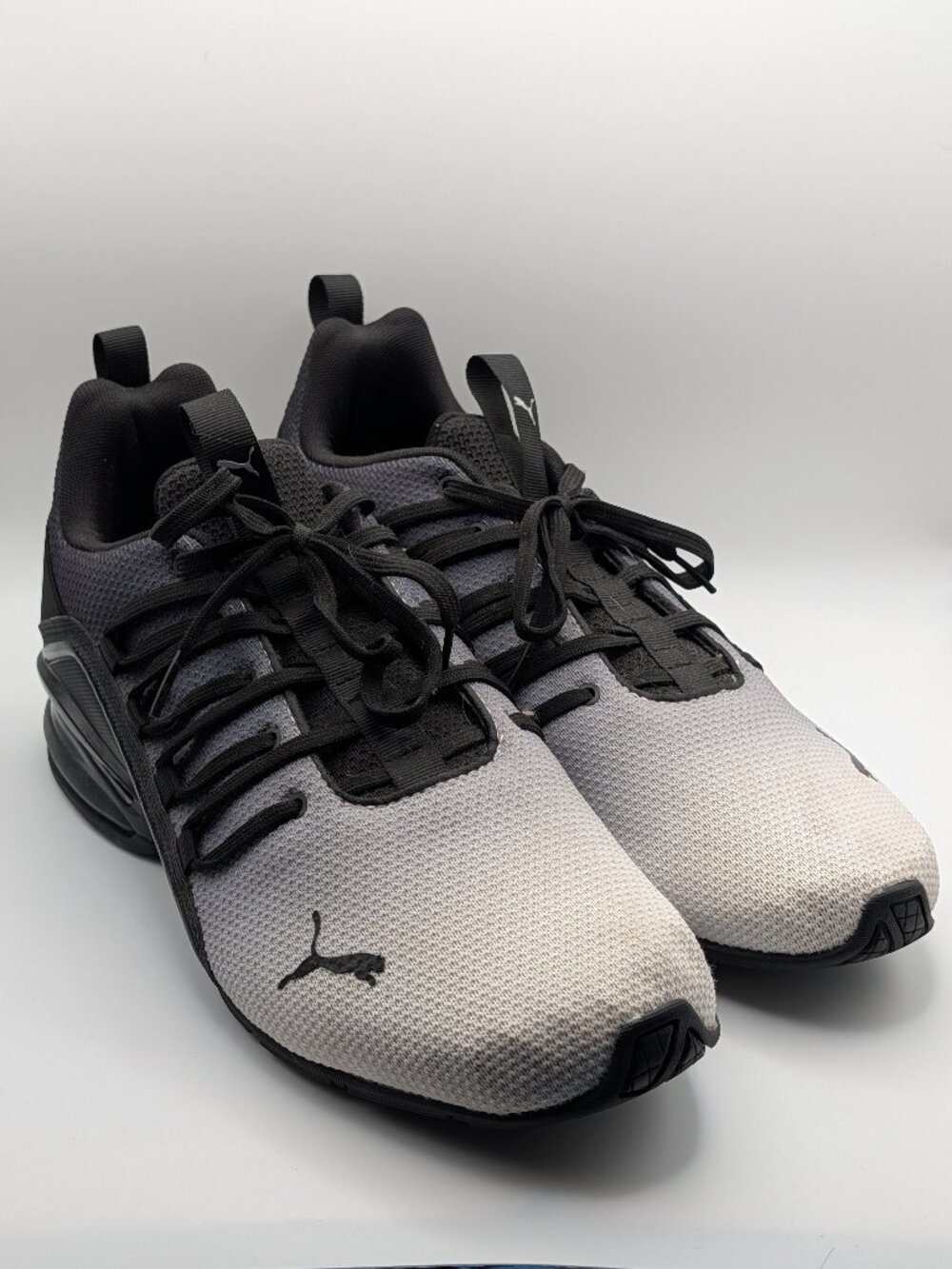 Puma Axelion mens size 10.5